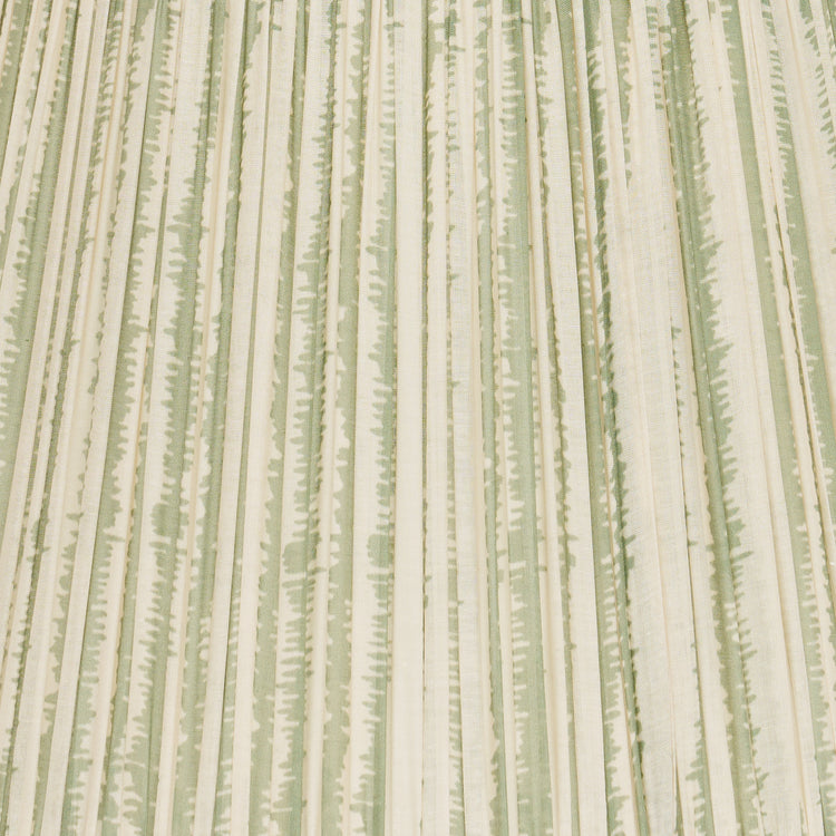 14" to 18" Green Bark Print Shirred Pleat