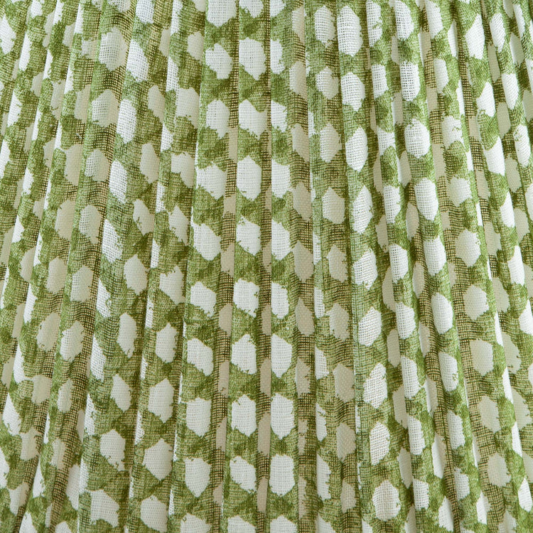 Fermoie 4.5" to 24" Gathered Bedwyn, Green Wicker Linen